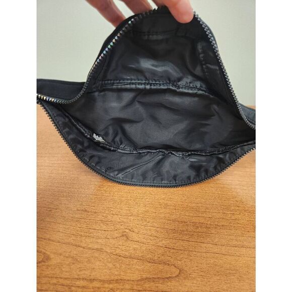 Victoria's Secret Sport Black Fanny Pack Waist Bag Adjustable Iridescent Zipper - Picture 6 of 6